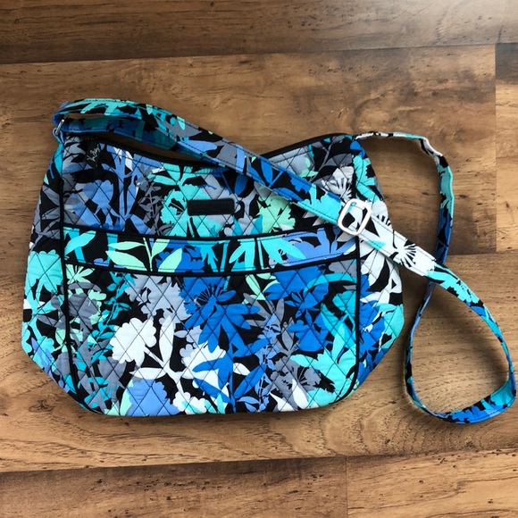 Vera Bradley Handbags - Vera Bradley Purse